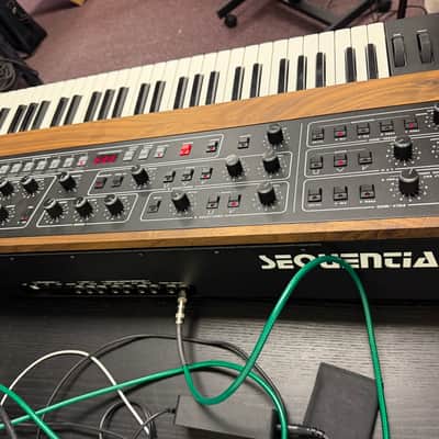 Immagine Sequential Prophet-5 61-Key 5-Voice Polyphonic Synthesizer 2020 - Present - Black with Wood Sides - 2