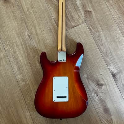 2015 Fender Standard Stratocaster Plus Top with Maple Fretboard 2013 - 2017 - Cherry Burst image 7