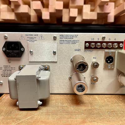 Universal Audio Teletronix LA-2A Leveling Amplifier / Optical Compressor. LA 2A LA2A image 12