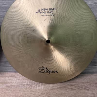 Zildjian Avedis Zildjian New Beat Hi-hats - 14 inches Cymbal Pair #3186 image 8