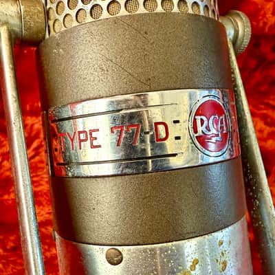 RCA 77-D Ribbon Microphone 1945 - 1955 - Silver / Red Badge image 3