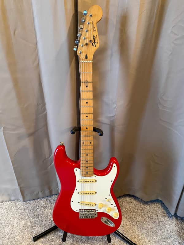 Fender Squier Stratocaster 1992 Torino Red CN series made in Korea -  Rare Vintage Collector image 1