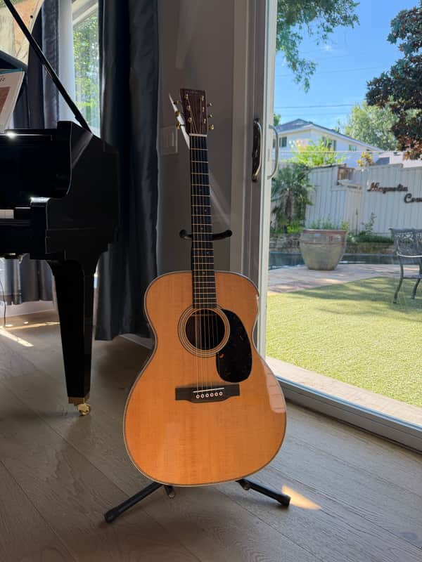Martin 000-28 Modern Deluxe | Like New | Adirondack Bracing | Hot Hide Glue | Original HSC image 1