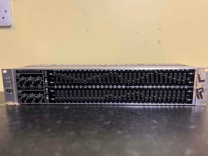Behringer Ultragraph Pro FBQ3102 31-Band Stereo Graphic EQ 2000s - Black image 1