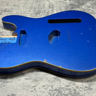 Real Life Relics Tele® Telecaster® Body Double Bound Aged Lake Placid Blue image 5