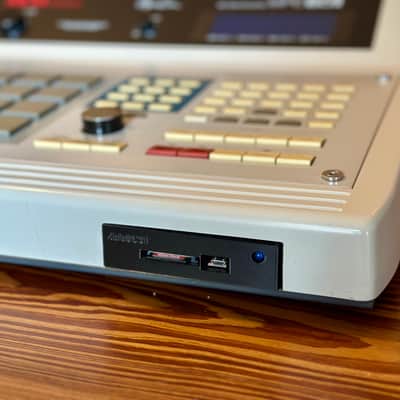Akai MPC60II — JAZZCAT SCSI/SD + RAM Expansion, New Screen, Encoder & Pad Sensor image 6