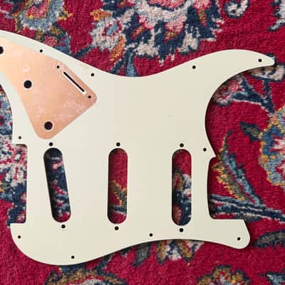 Fender Japan Strat 60's Classic RW Reissue - Body 2017 - Vintage White + Original Pickguard image 4