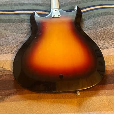 1965 Hagstrom II B Bass Guitar w/ Hardshell Case – Vintage Swedish Short Scale – Sunburst image 6