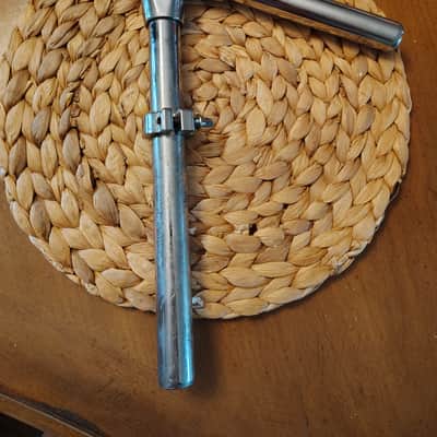 Pearl Uni Loc Tom Mount (older version) - Chrome image 2