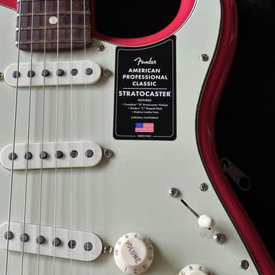 Fender American Professional Classic Stratocaster Unplayed image 2