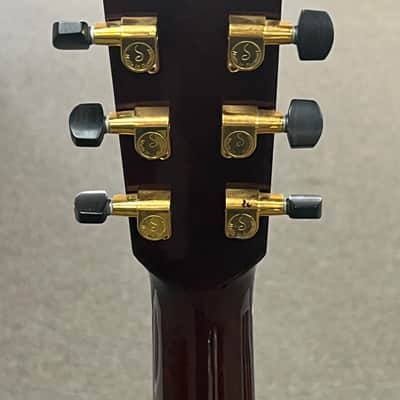 Huss and Dalton OM-Custom with Case image 10