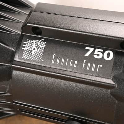 ETC Source Four 750 19 Degree Ellipsoidal Light CG01VVH image 2