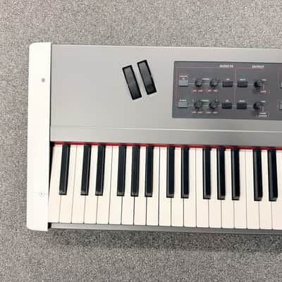 Dexibell VIVO S7 88-Key Digital Stage Piano – Italian T2L Modeling Keyboard 2010's image 6
