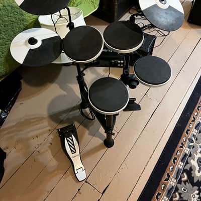 Roland TD-4