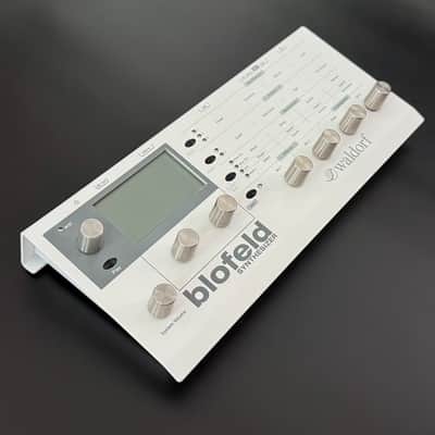 Waldorf Blofeld Desktop Synthesizer 2007 - Present - White