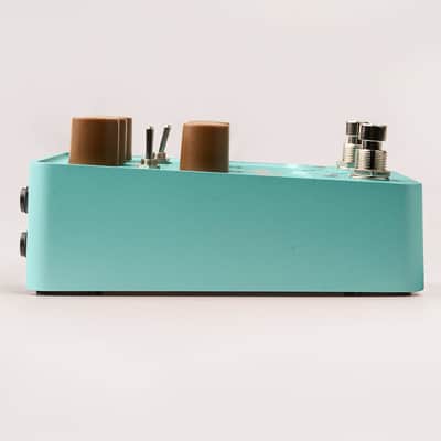 Universal Audio UAFX Del-Verb Ambience Companion Reverb and Delay Pedal image 3