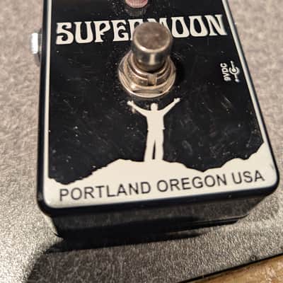 Mr. Black Supermoon Reverb | Reverb