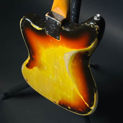 Fender Jaguar with Rosewood Fretboard 1966 - 1969 - Sunburst image 12