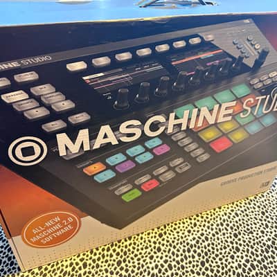 Native Instruments Maschine Studio 2010s - Black image 18
