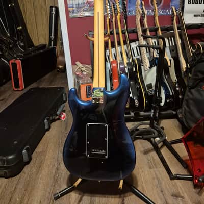 Fender American Professional II Stratocaster with Maple Fretboard 2020 - Present - Dark Night image 4