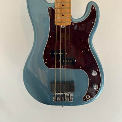 Fender Player Precision Bass with Maple Fretboard 2018 - 2024 - Tidepool image 5