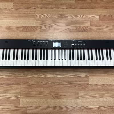 Roland RD-08 88-Key Digital Stage Piano - Black image 3
