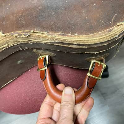 Leather buckle handle w/ GOLD HARDWARE for Gibson tan case w/ figure 8 handle Les Paul L5 es 275 SG Flying V image 12