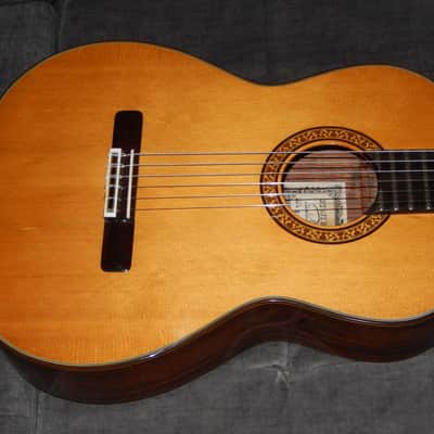 ULTRA RARE - RYOJI MATSUOKA J30 - LOVELY 580MM SCALE CLASSICAL REQUINTO GUITAR image 2