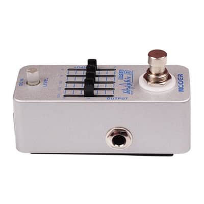 Mooer Graphic B Bass EQ Guitar Pedal image 2