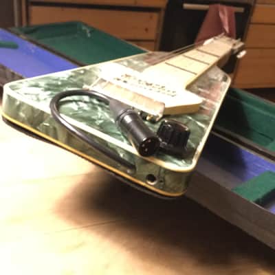 Herrnsdorf Elektro Artist 50er / 60er green perloid image 7