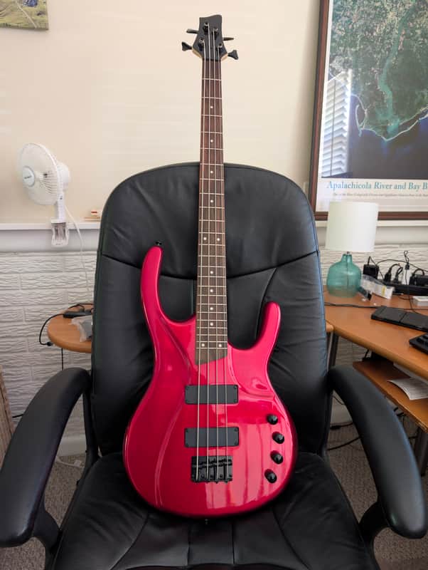 No Name Bass 2000s - Red image 1