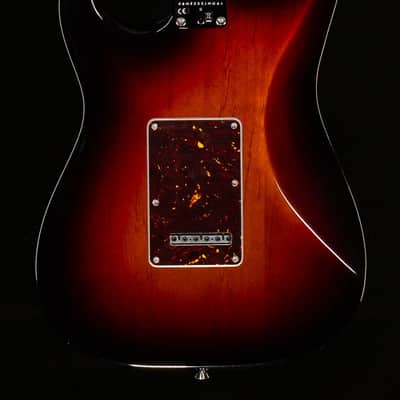 Fender American Professional II Stratocaster 3-Color Sunburst Maple Fingerboard (951) image 4
