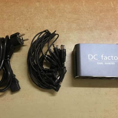 Carl Martin DC Factory Power Supply w/ Original box & paperwork image 3