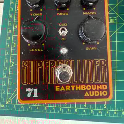 ギター Earthbound Audio Supercollider Fuzz Earthbound Audio Supercollider Fuzz | Reverb