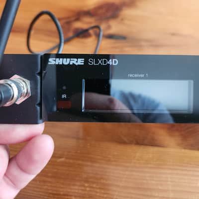 Shure SLX4 Dual Reciever w/ 3 Transmitters image 3