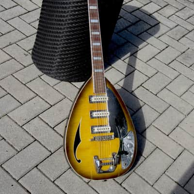 Vox Spitfire Mk.VI Teardrop 1965 Sunburst image 2