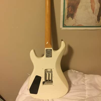 Kramer Striker 200st early 80's White image 2