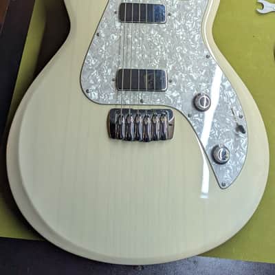 2007 - 2014 Taylor SB1-X Solidbody Classic with Top-Load Bridge - Trans White image 2