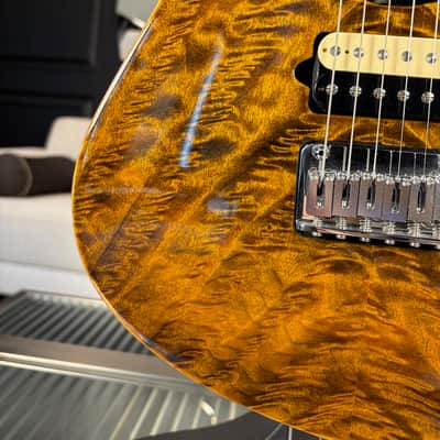 Suhr Modern Custom Carve Top; Stunning Angel Quilt Maple top in Bengal; Rare Cocobolo Neck and Fretboard image 4