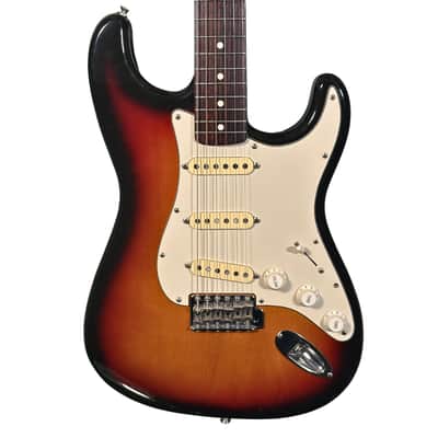 Fender STD-62 Stratocaster 1980's - 3 Tone Sunburst image 2