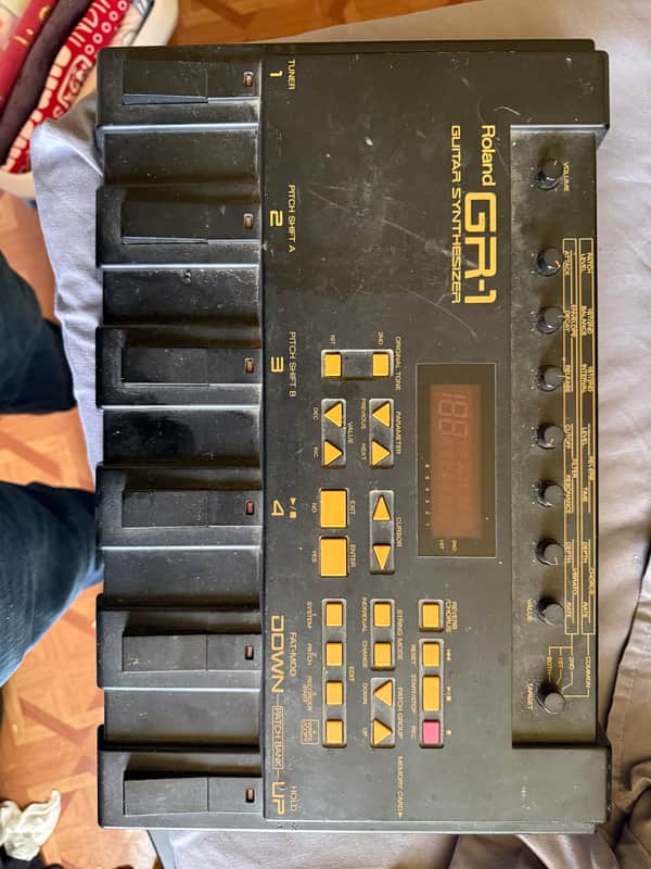 Roland GR-1 Guitar Synthesizer 1992 - 1996 - Black image 1