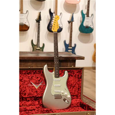 FENDER Custom Shop '63 Stratocaster Closet Classic Aged Inca Silver image 3