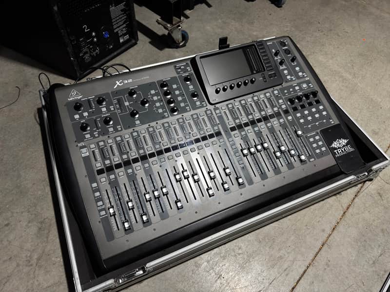 Behringer X32 with Harmony Case image 1