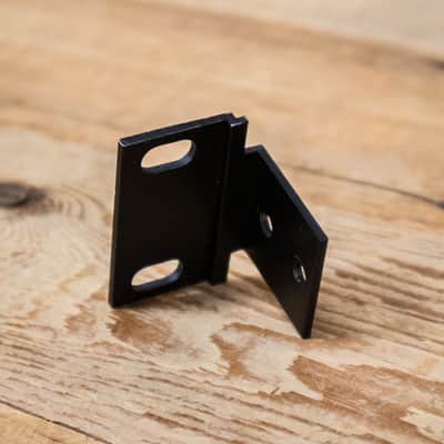 DBX Single Rack Ear for 163x/263x/363x/463x/563x Mount Bracket U283832 image 3