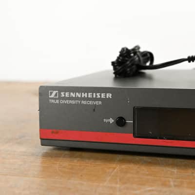 Sennheiser ew 100 G3 Handheld Wireless System - A Range: 516-558 MHz CG012LJ image 2