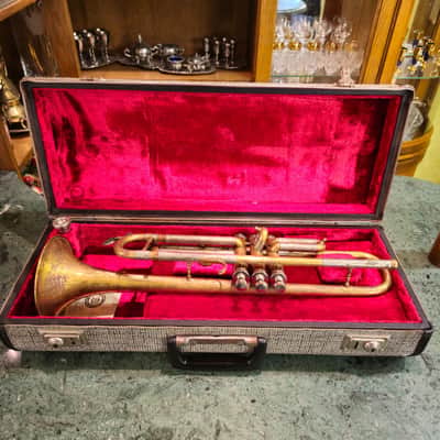 SVintage Soviet Bb Trumpet “Pompovaya Truba” No. 3461 — Moscow Musical Instrument Factory — 1970s — Brass & Silver Finish with Original Velvet Case image 8