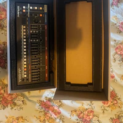 Roland JU-06A Boutique Series Synthesizer Module 2019 - Present - Black image 2