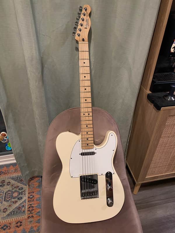 Fender Standard Telecaster 2007- Arctic White