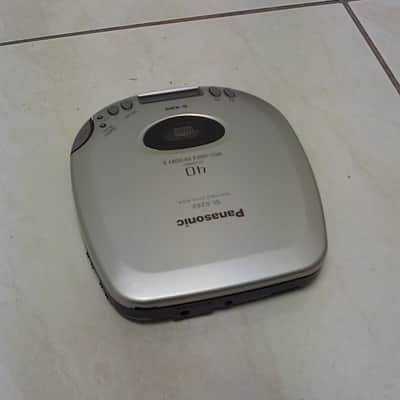 Panasonic Portable CD Player SL-S262 From The Year 2000 image 4