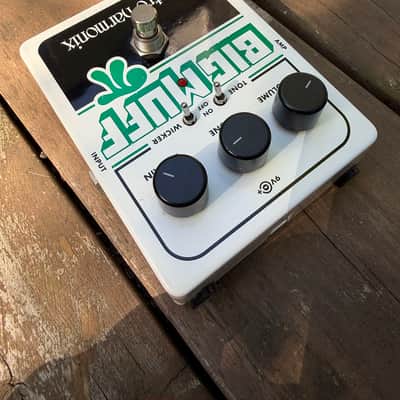 Electro-Harmonix Big Muff Pi with Tone Wicker Distortion / Sustainer 2008 - Present - White / Black / Green image 6
